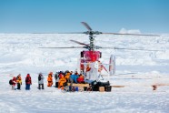  Sākta cilvēku evakuēšana no Antarktikā iesalušā Krievijas kuģa - 10