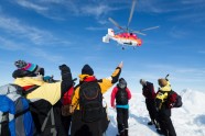  Sākta cilvēku evakuēšana no Antarktikā iesalušā Krievijas kuģa - 11