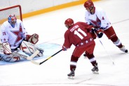 Vladimirs Putins un Aleksandrs Lukašenko spēlē hokeju Sočos - 6