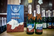 Šampanietis par godu Krimas pievienošanai Krievijai