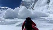lavīna Everestā - 8