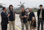 Francijā atgriežas Sīrijā nolaupītie žurnālisti - 7