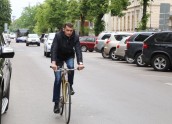 Elizabetes ielā sāk iezīmēt pirmo velojoslu Rīgā - 22