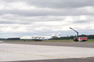 Rīgā nolaižas pasaulē lielākā lidmašīna An-225 Mriya - 50