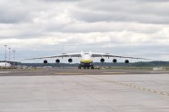 Rīgā nolaižas pasaulē lielākā lidmašīna An-225 Mriya - 54