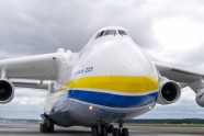 Rīgā nolaižas pasaulē lielākā lidmašīna An-225 Mriya - 65