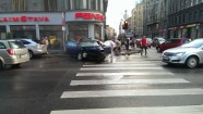 Foto: Avārija uz Čaka un Lāčplēša ielas krustojuma; trīs cietušie - 1
