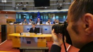 EP deputāti izjautā Dombrovski - 7