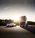 Volvo FH pret Koenigsegg One:1 - 3