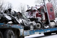 Mičigānā sniegputeņa dēļ vērienīgā avārijā cieš 193 automašīnas - 7
