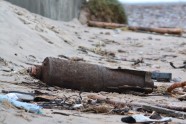 Ventspils pludmalē atrasts vētras 'Fēlikss' izskalots lādiņš - 1