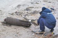 Ventspils pludmalē atrasts vētras 'Fēlikss' izskalots lādiņš - 3