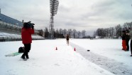 Latvijas skrējējs uzlabo Ginesa pasaules rekordu 5 km skriešanā basām kājām pa sniegu - 5