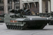 Krievijas jaunākā militārā tehnika parādes mēģinājumā Maskavā - 8