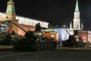 Krievijas jaunākā militārā tehnika parādes mēģinājumā Maskavā - 11