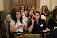 Žurnālistikas studenti iepazīst Saeimas reportiera darbu - 16