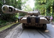 Vācijā konfiscē tanku un citu bruņutehniku - 2