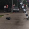Lomonosova ielā auto ietriecas gājēju pārejas stabā - 10