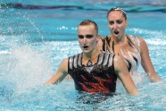 synchronised swimming 