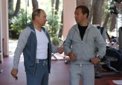 Putins un Medvedevs kopā vingo Sočos - 9