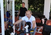 Putins un Medvedevs kopā vingo Sočos - 10