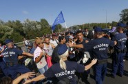 Migrantu pūļi Ungārijā - 8
