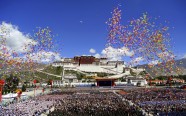 Tibetā atzīmē 50 gadus kopš Ķīnas īstenotās okupācijas  - 9