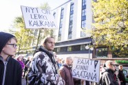 Somijā notiek bēgļu pretinieku un atbalstītāju demonstrācijas - 5