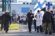 Somijā notiek bēgļu pretinieku un atbalstītāju demonstrācijas - 9