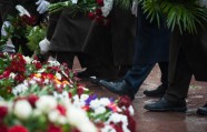Latvijas 97. jubileja: ziedu nolikšana pie Brīvības pieminekļa - 68