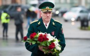 Latvijas 97. jubileja: ziedu nolikšana pie Brīvības pieminekļa - 82