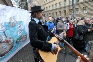 Pie Saeimas protestē pret plānoto 21% PVN kultūras un izklaides pasākumiem - 8