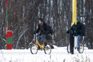 Migranti ar velosipēdiem uz Krievijas-Norvēģijas robežas - 15