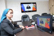 Cillvēki skatās Putina runu  - 7