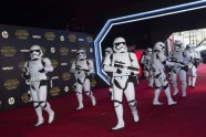 world premiere of Star Wars: The Force Awakens - 15