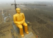 Milzīga Mao Dzeduna statuja Ķīnā - 1