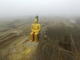Milzīga Mao Dzeduna statuja Ķīnā - 6