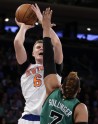 Porziņģa pārstāvētā "Knicks" piekāpjas "Celtics" - 3