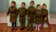 Krievijas bērni sarkanarmiešu kostīmos - 20
