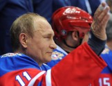 Putins spēlē hokeju - 8