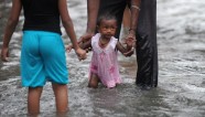 Plūdi un zemes nogruvumi Šrilankā - 10