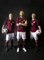 Īpašā fotosesijā Latvijas futbolisti izrāda savas jaunās formas - 5