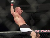 MMA cīkstonis Cirkunovs uzvar trešajā UFC duelī - 1