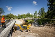 Būvē jaunu tiltu pār Vircavu  - 9