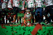 Portugālieši sagaida savu futbola valstsvienību – EURO 2016 čempionus - 6