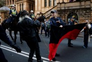 Protests pret nepilngadīgo spīdzināšanu Austrālijā - 7