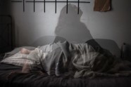 sieviete miegs miega traucējumi bezmiegs veselība