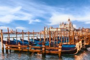 Venēcija gondola