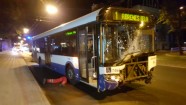 Brīvības gatvē avarē RS autobuss - 6