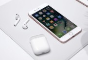 Apple iPhone 7 - 7